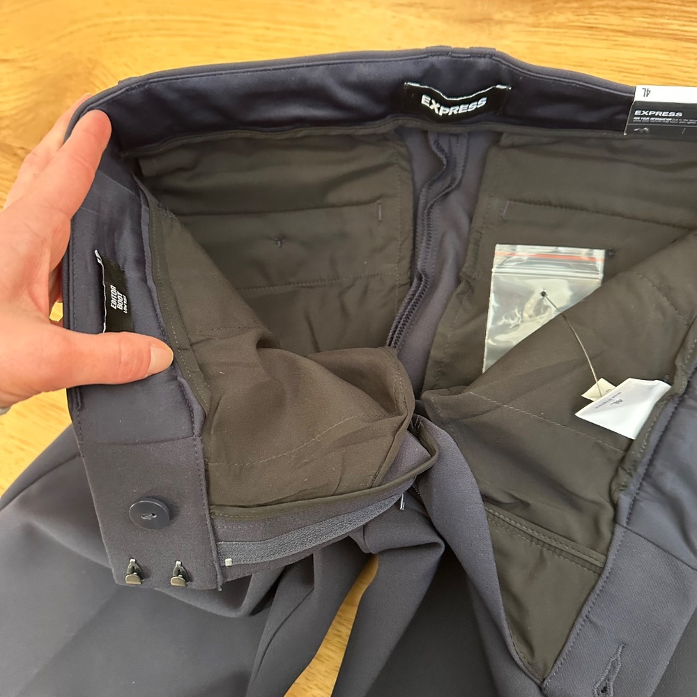 NWT Express Editor Low Rise Navy Bootcut Pants - Size 4L - Picture 8 of 13